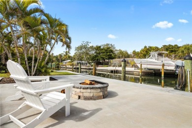 One or more photo(s) has been virtually staged. Exquisite on Longboat Key Golf Club in Florida - for sale on GolfHomes.com, golf home, golf lot