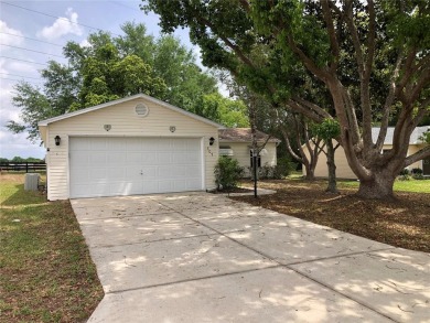 Welcome to this Charming 2 bedroom, 2 bath with a spacious 2 car on Tierra Del Sol Golf and Country Club in Florida - for sale on GolfHomes.com, golf home, golf lot