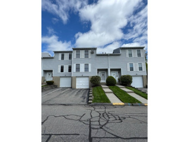 Come see this spacious 1300 square feet condo in the much on Eastwood Country Club in Connecticut - for sale on GolfHomes.com, golf home, golf lot