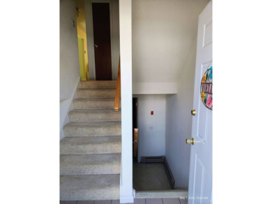 Come see this spacious 1300 square feet condo in the much on Eastwood Country Club in Connecticut - for sale on GolfHomes.com, golf home, golf lot