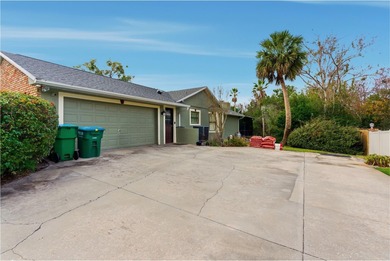 One or more photo(s) has been virtually staged. Welcome to your on Tuscawilla Country Club in Florida - for sale on GolfHomes.com, golf home, golf lot