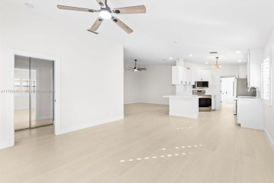 Welcome to this NEWLY UPDATED villa in the desirable Retreat at on Lost Lake Golf Club in Florida - for sale on GolfHomes.com, golf home, golf lot