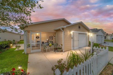 LOCATION LOCATION LOCATION!! This cute, 2 bedroom, 2 bath COLONY on The Links of Spruce Creek in Florida - for sale on GolfHomes.com, golf home, golf lot