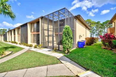 Welcome to this stunning 2-bedroom, 2.5-bathroom townhouse condo on Sun n Lake Golf and Country Club in Florida - for sale on GolfHomes.com, golf home, golf lot