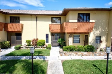 Welcome to this stunning 2-bedroom, 2.5-bathroom townhouse condo on Sun n Lake Golf and Country Club in Florida - for sale on GolfHomes.com, golf home, golf lot