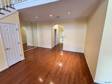 Spacious 3BR/2.5BA, 2-story townhome with 2,650 sq ft with on Point Mallard Golf Course in Alabama - for sale on GolfHomes.com, golf home, golf lot