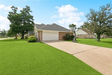 Located in desirable Ormond Country Club Estates, this on Ormond Country Club in Louisiana - for sale on GolfHomes.com, golf home, golf lot