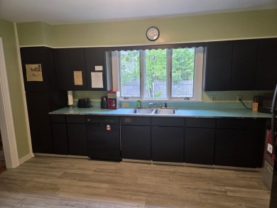 Beautiful three bedroom three bath Contemporary Style on Hillcrest Golf Club in Maine - for sale on GolfHomes.com, golf home, golf lot