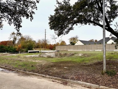 Empty lot in coveted Bent Tree!  Large lot on a quiet cul-de-sac on Bent Tree Golf Club in Texas - for sale on GolfHomes.com, golf home, golf lot