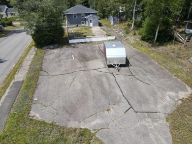 Beautiful three bedroom three bath Contemporary Style on Hillcrest Golf Club in Maine - for sale on GolfHomes.com, golf home, golf lot