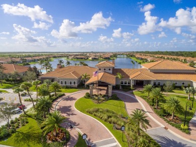Premium lot villa offers 2 bedrooms, 2 full baths, plus a on PGA Golf Club in PGA Village in Florida - for sale on GolfHomes.com, golf home, golf lot