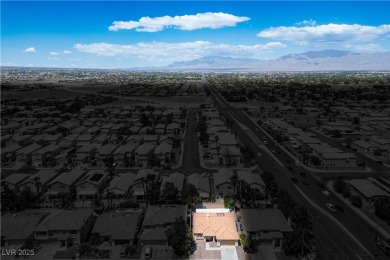 Popular one story home in the NW -- 3 BR, 2 BA, 2-car garage on Durango Hills Golf Club in Nevada - for sale on GolfHomes.com, golf home, golf lot