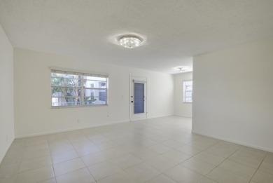 Amazing opportunity to own an underpriced condo in the vibrant on Kings Point Golf -Flanders Way in Florida - for sale on GolfHomes.com, golf home, golf lot