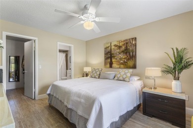 Ventura Country Club! Autumn Green Villagepletely FURNISHED on Ventura Country Club in Florida - for sale on GolfHomes.com, golf home, golf lot