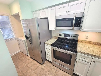 Wonderful and well-maintained 2-bedroom, 2-bathroom first-floor on Aberdeen Golf and Country Club in South Carolina - for sale on GolfHomes.com, golf home, golf lot
