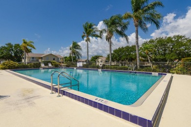Located in the desirable Jamestown at Heritage Ridge, this on Heritage Ridge Golf Club in Florida - for sale on GolfHomes.com, golf home, golf lot