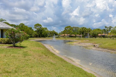 Located in the desirable Jamestown at Heritage Ridge, this on Heritage Ridge Golf Club in Florida - for sale on GolfHomes.com, golf home, golf lot