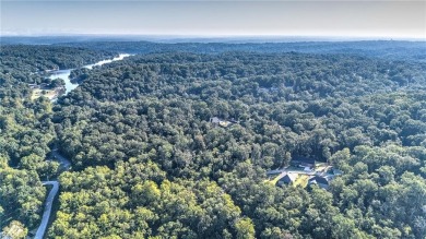 Welcome Home to 17 Hillington Circle. This like-new one story on Bella Vista Country Club - Berksdale in Arkansas - for sale on GolfHomes.com, golf home, golf lot