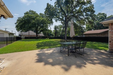 Located in the desirable Cedar Creek Country Club, this home on Cedar Creek Country Club in Texas - for sale on GolfHomes.com, golf home, golf lot