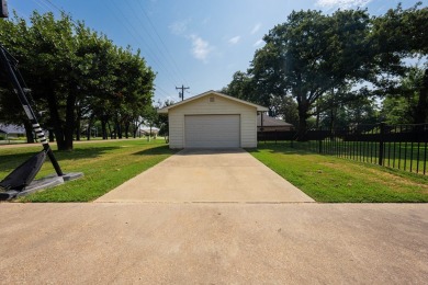 Located in the desirable Cedar Creek Country Club, this home on Cedar Creek Country Club in Texas - for sale on GolfHomes.com, golf home, golf lot