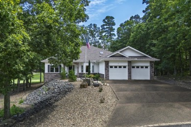 Welcome to this exceptionally well-maintained 3 bed 2.5  bath on Ponce De Leon Golf Course in Arkansas - for sale on GolfHomes.com, golf home, golf lot
