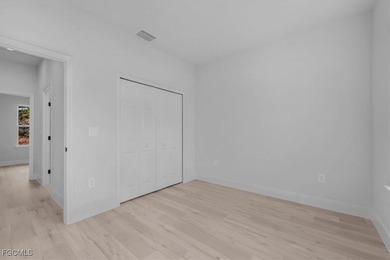 Beautiful New Construction in Sun 'N Lake - 4 Bedrooms, 3 Baths on Sun n Lake Golf and Country Club in Florida - for sale on GolfHomes.com, golf home, golf lot