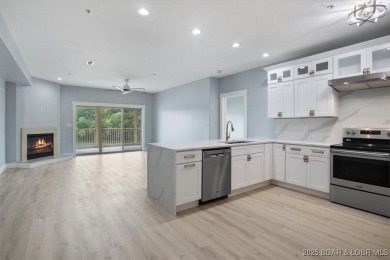 This beautifully updated 3 bed, 2 bath end unit in the quiet on The Club At Old Kinderhook in Missouri - for sale on GolfHomes.com, golf home, golf lot