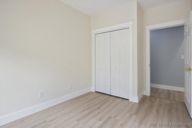 This beautifully updated 3 bed, 2 bath end unit in the quiet on The Club At Old Kinderhook in Missouri - for sale on GolfHomes.com, golf home, golf lot