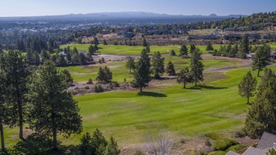 Expansive single level living with attached triple car garage on Rivers Edge Golf Resort in Oregon - for sale on GolfHomes.com, golf home, golf lot