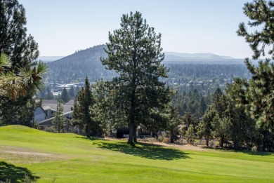 Expansive single level living with attached triple car garage on Rivers Edge Golf Resort in Oregon - for sale on GolfHomes.com, golf home, golf lot