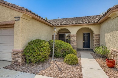 STUNNING JEFFERSON MODEL IN SUN CITY ANTHEM, 2 BEDROOMS, 2 on Revere Golf Club in Nevada - for sale on GolfHomes.com, golf home, golf lot