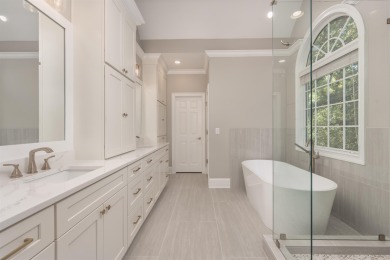 Beautifully Renovated Home in the Heart of Reynolds Lake Oconee! on Reynolds Lake Oconee - The Oconee in Georgia - for sale on GolfHomes.com, golf home, golf lot