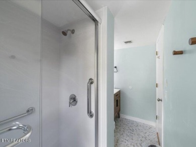 This beautifully remodeled one-bedroom, one-full-bathroom condo on Bent Creek Golf Course in Tennessee - for sale on GolfHomes.com, golf home, golf lot