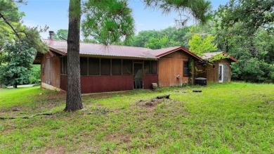 This beautiful 3-bedroom, 2-bathroom home is located in a on Falconhead Resort and Country Club in Oklahoma - for sale on GolfHomes.com, golf home, golf lot