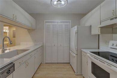 PRIME LOCATION-END UNIT only STEPS AWAY from heated on Vista Plantation Golf Club in Florida - for sale on GolfHomes.com, golf home, golf lot