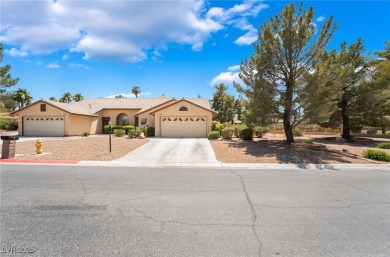 Welcome to this Charming Single-Story Townhome in the on Los Prados Golf Course in Nevada - for sale on GolfHomes.com, golf home, golf lot