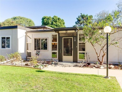 (Mutual 15-2-B)... WOW!  JUST TAKE A LOOK AT ME NOW!!  Freshly on Leisure World Seal Beach Golf Course in California - for sale on GolfHomes.com, golf home, golf lot