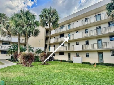 Luxurious apartment 2 bedroom, 2 full bathrooms on the 3rd floor on Deer Creek Golf Club in Florida - for sale on GolfHomes.com, golf home, golf lot