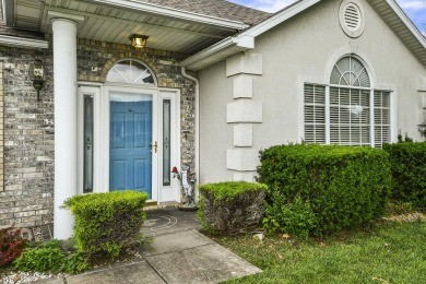 ***PRICED TO SELL***ONE LEVEL 3-bedroom, 2-bath home located in on Pointe Royale Village Country Club in Missouri - for sale on GolfHomes.com, golf home, golf lot