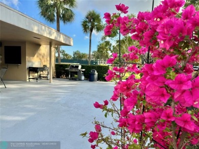 Luxurious apartment 2 bedroom, 2 full bathrooms on the 3rd floor on Deer Creek Golf Club in Florida - for sale on GolfHomes.com, golf home, golf lot