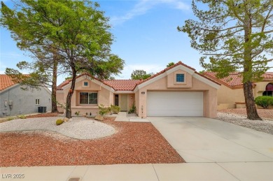 CHARMING AGE-QUALIFIED 'SUN CITY SUMMERLIN' SINGLE STORY W/ LG on Highland Falls Golf Club in Nevada - for sale on GolfHomes.com, golf home, golf lot