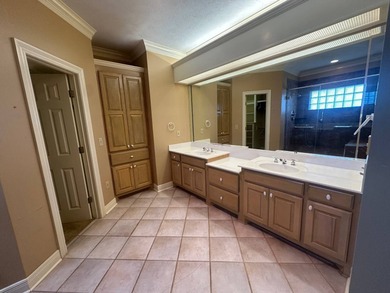 Welcome to this beautifully laid-out 2-bedroom, 2-bathroom home on Colonial Country Club Deerfield in Mississippi - for sale on GolfHomes.com, golf home, golf lot