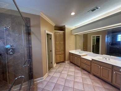 Welcome to this beautifully laid-out 2-bedroom, 2-bathroom home on Colonial Country Club Deerfield in Mississippi - for sale on GolfHomes.com, golf home, golf lot