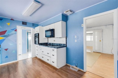 Welcome to 638 La Jolla Avenue, a 2-bedroom, 2-bathroom home on North Lakes Golf Course in Florida - for sale on GolfHomes.com, golf home, golf lot