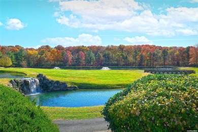 Welcome to 586 Verona Drive, a lovely Townhouse nestled in the on The Greens At Half Hollow in New York - for sale on GolfHomes.com, golf home, golf lot