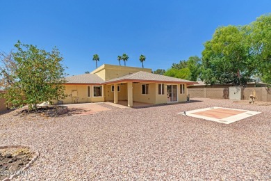 Nestled in the heart of Sun City West, this well maintained on Briarwood Country Club in Arizona - for sale on GolfHomes.com, golf home, golf lot