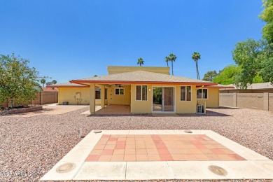 Nestled in the heart of Sun City West, this well maintained on Briarwood Country Club in Arizona - for sale on GolfHomes.com, golf home, golf lot