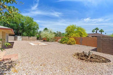 Nestled in the heart of Sun City West, this well maintained on Briarwood Country Club in Arizona - for sale on GolfHomes.com, golf home, golf lot