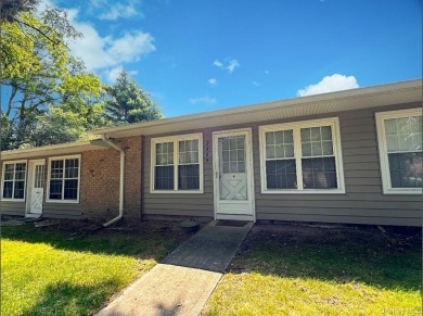 Great opportunity to own a two-bedroom, 1-bath Greenbriar model on Leisure Village Golf Course in New York - for sale on GolfHomes.com, golf home, golf lot