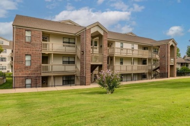 Welcome to your fully furnished, spacious 2-bedroom, 2-bath on Pointe Royale Village Country Club in Missouri - for sale on GolfHomes.com, golf home, golf lot